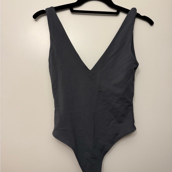 Barton contour tops - Picture 3 of 5